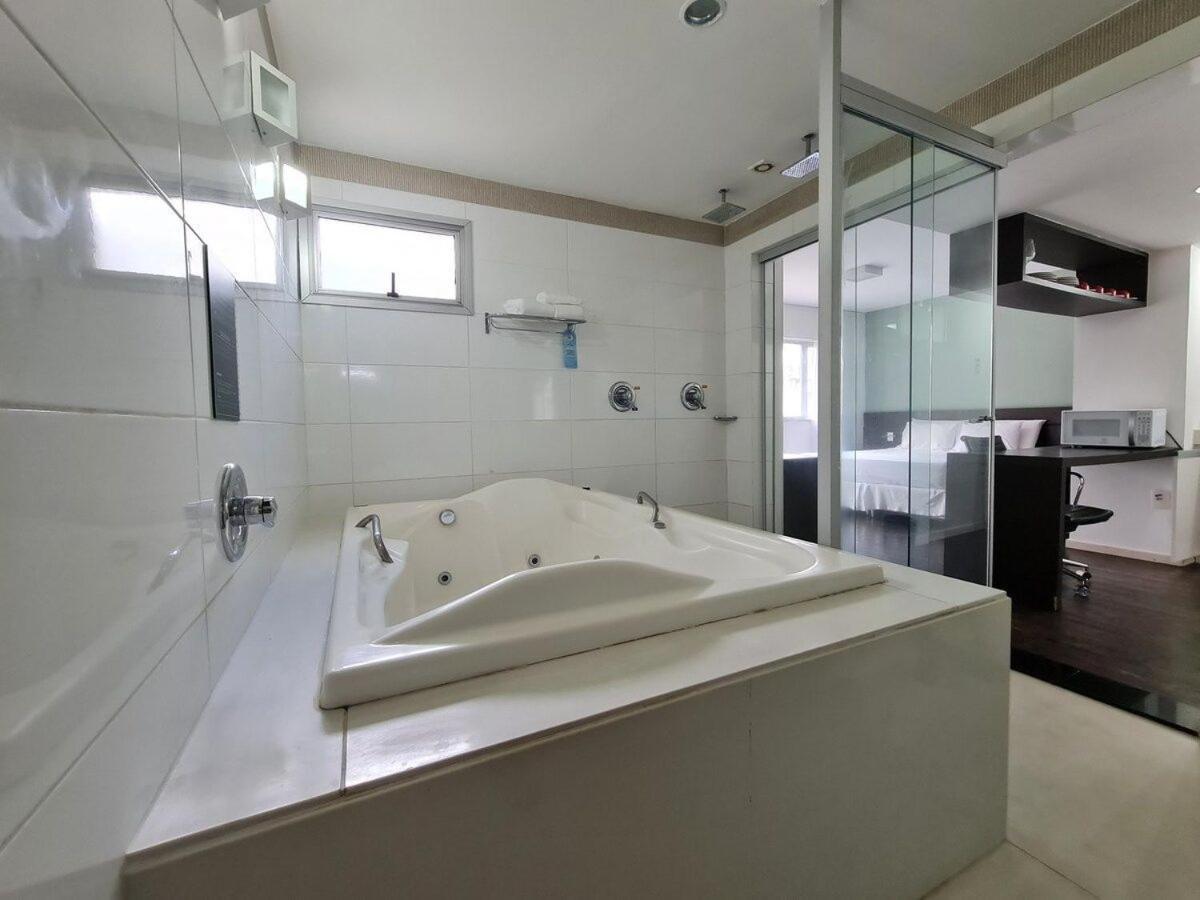Jacuzzi Privativa em Frente à Lagoa da Pampulha Belo Horizonte Exterior foto