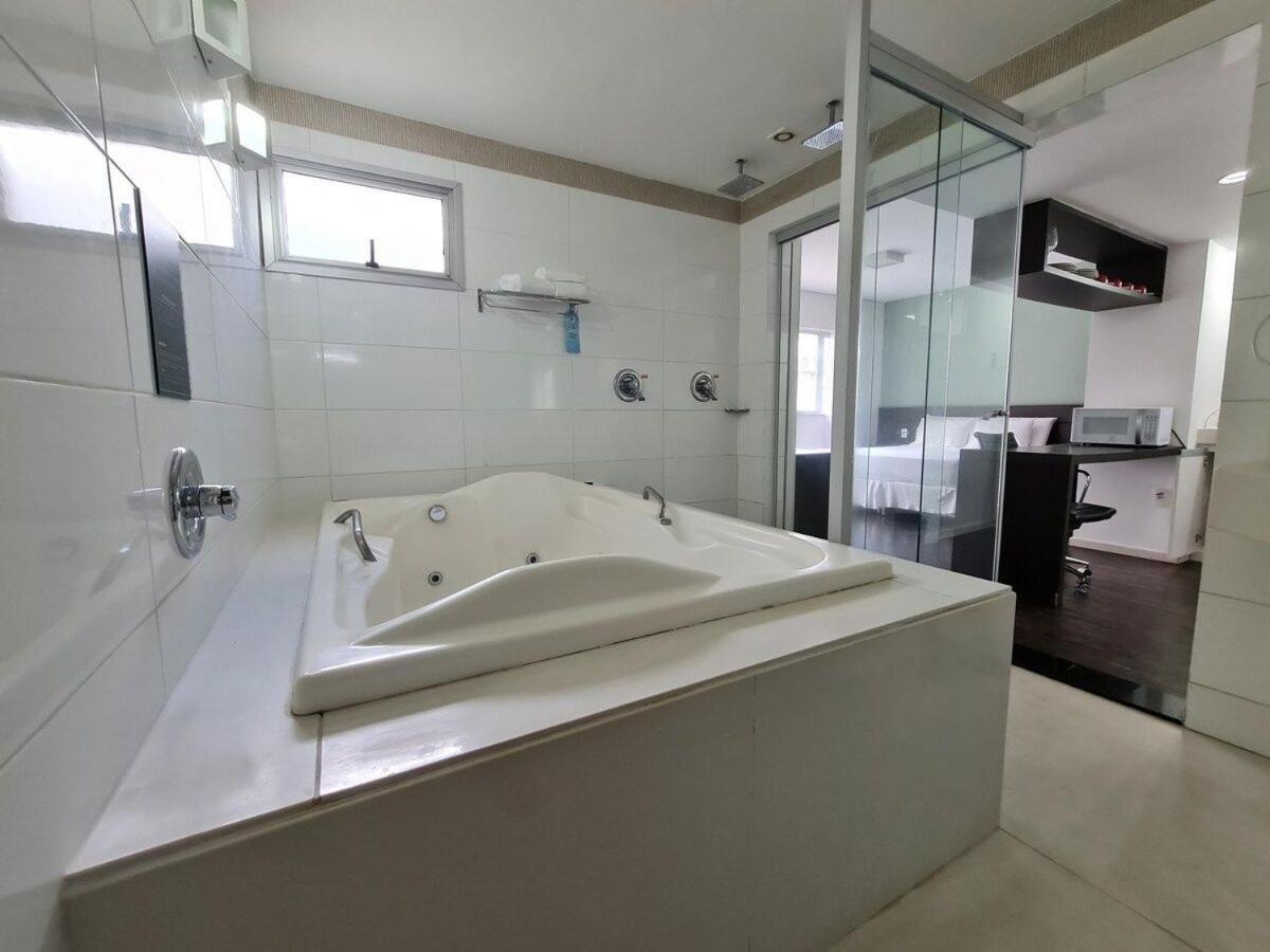 Jacuzzi Privativa em Frente à Lagoa da Pampulha Belo Horizonte Exterior foto